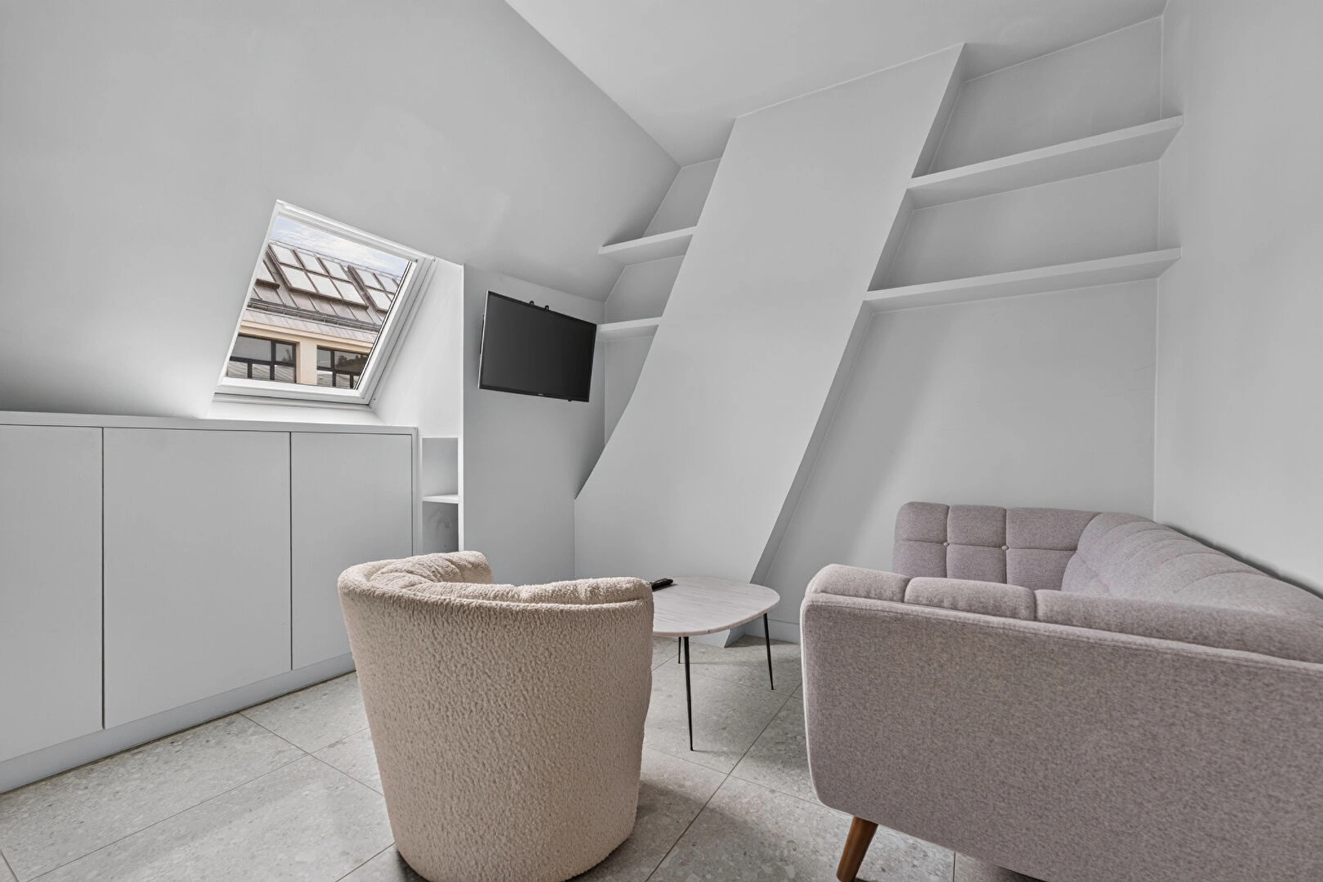 PARIS 10 - RUE DE ROCROY 8