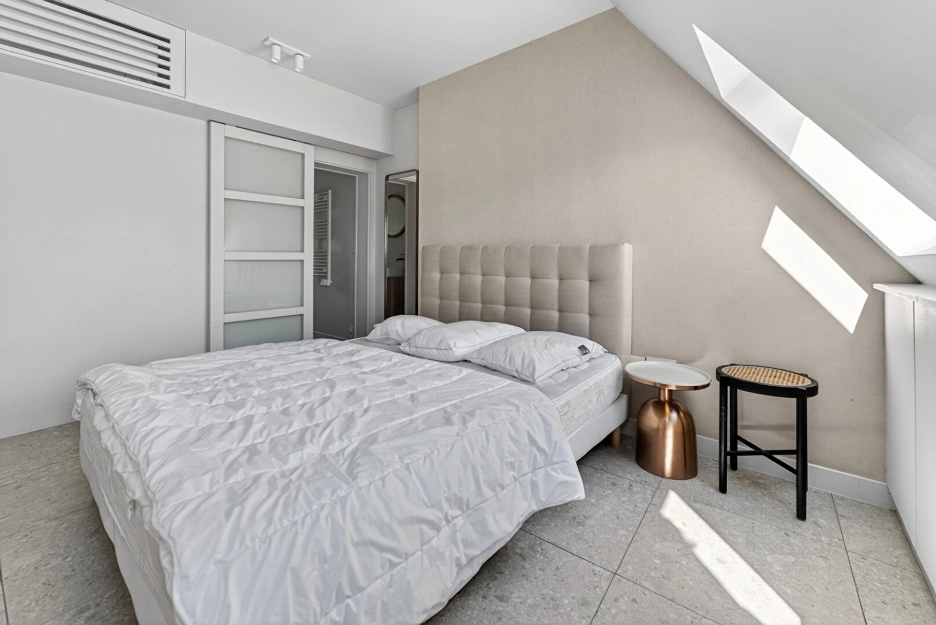 PARIS 10 - RUE DE ROCROY 14