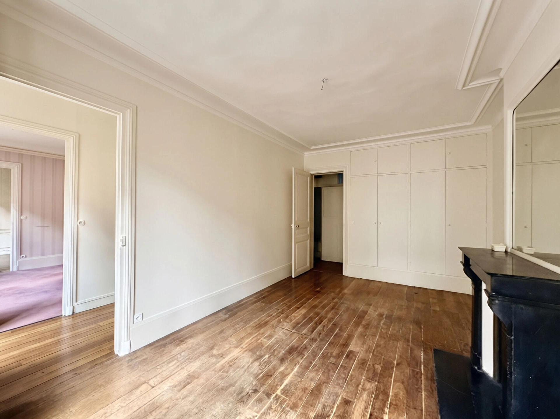 RUE PHILIPPE DE GIRARD - 75010 PARIS. 8