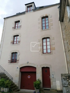 IMMEUBLE 162 M2 JOSSELIN 2
