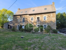 manoir 250 m2 Loyat 1
