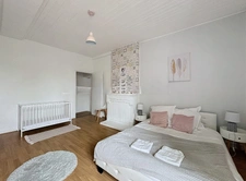 Rare et unique : Ancien moulin de caractère niché dans une f