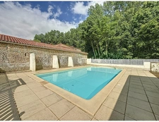 Rare et unique : Ancien moulin de caractère niché dans une f