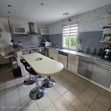 Opportunité ! Aux portes de La Rochelle   Belle maison famil