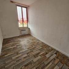 Opportunité ! Maison bourgeoise de caractère   Proche des pl