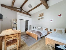 Rare et unique : Ancien moulin de caractère niché dans une f