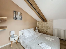 Rare et unique : Ancien moulin de caractère niché dans une f