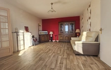 Maison avec dépendances Goudelin à rénover, calme et nature