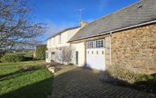 Maison avec dépendances Goudelin à rénover, calme et nature
