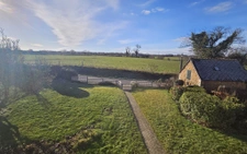 Maison avec dépendances Goudelin à rénover, calme et nature