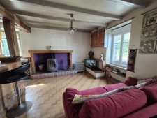 Maison de caractère en pierre   115 m2   Jardin 673 m2   Ter