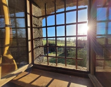 Maison noble  du XVIIe siècle, au calme de la campagne.