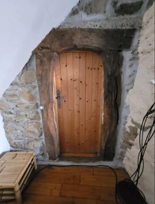 Maison noble  du XVIIe siècle, au calme de la campagne.