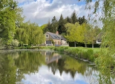 Rare à la vente   Ensemble de gîtes rénovés dans un cadre na