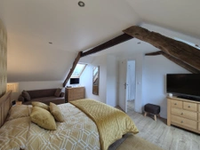 Longère en pierre rénovée   116 m2   3 chambres   Terrain 1,