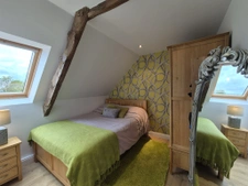 Longère en pierre rénovée   116 m2   3 chambres   Terrain 1,