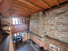 Maison noble  du XVIIe siècle, au calme de la campagne.