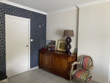 À Vendre   Ancien Restaurant avec Maison d'Habitation en Ple