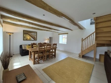 Longère en pierre rénovée   116 m2   3 chambres   Terrain 1,