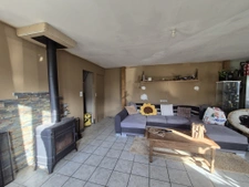 Corps de ferme authentique de 110 m2 plus annexes   3 879 m2