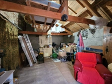 Maison noble  du XVIIe siècle, au calme de la campagne.