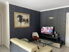 À Vendre   Ancien Restaurant avec Maison d'Habitation en Ple