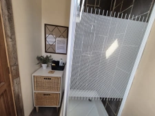 Maison de caractère en pierre   115 m2   Jardin 673 m2   Ter