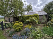 Longère en pierre rénovée   116 m2   3 chambres   Terrain 1,