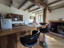 Maison de caractère en pierre   115 m2   Jardin 673 m2   Ter