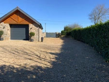 Longère en pierre rénovée   116 m2   3 chambres   Terrain 1,