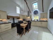 Longère en pierre rénovée   116 m2   3 chambres   Terrain 1,