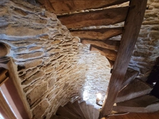 Maison noble  du XVIIe siècle, au calme de la campagne.