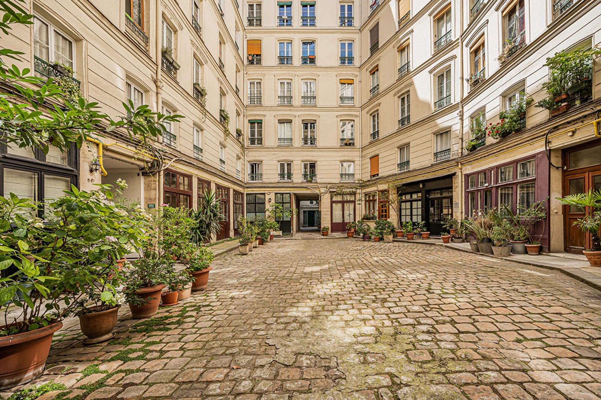 PARIS 3E - RAMBUTEAU 17