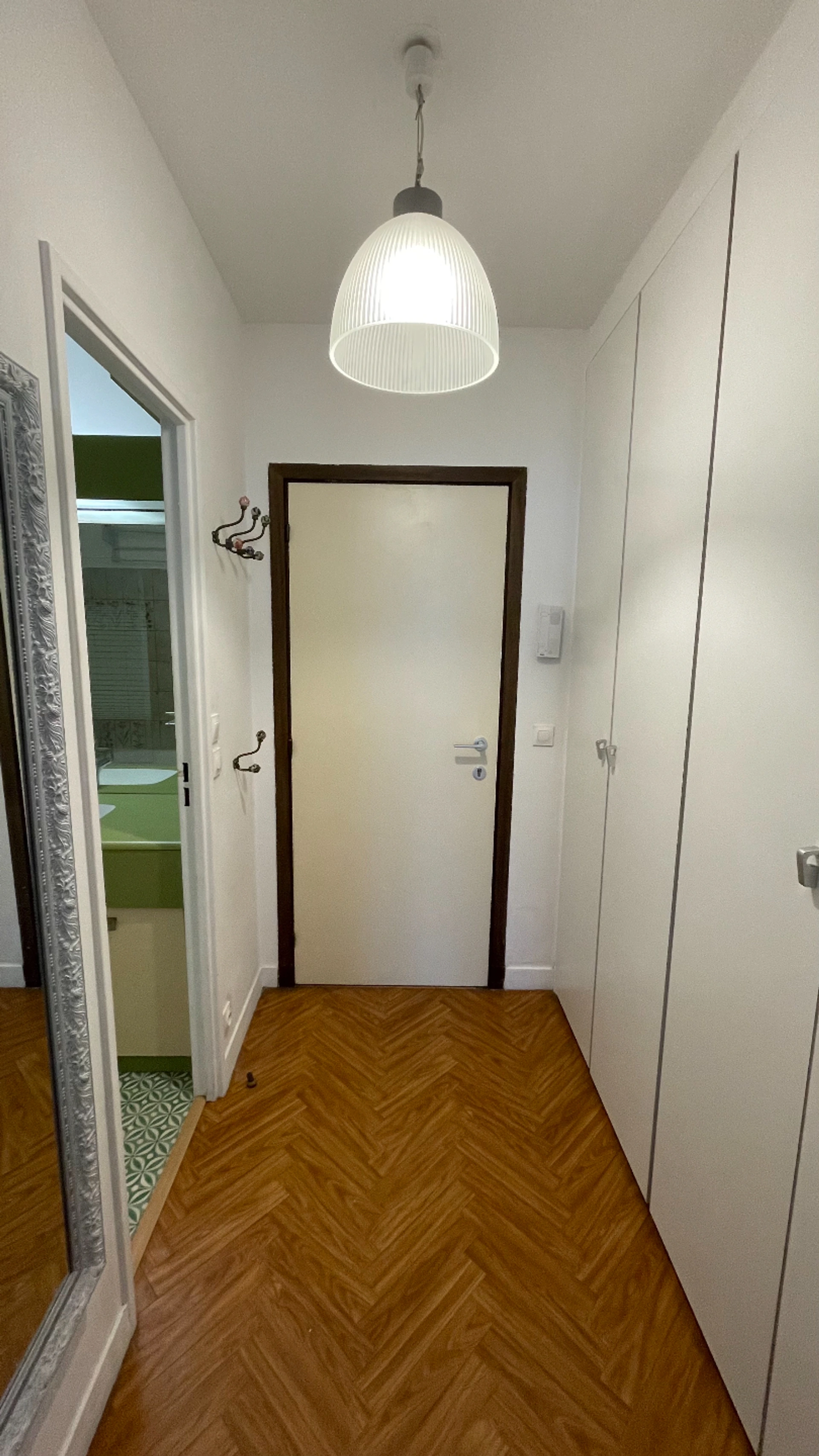 Grand studio meublé dans quartier sympa 5