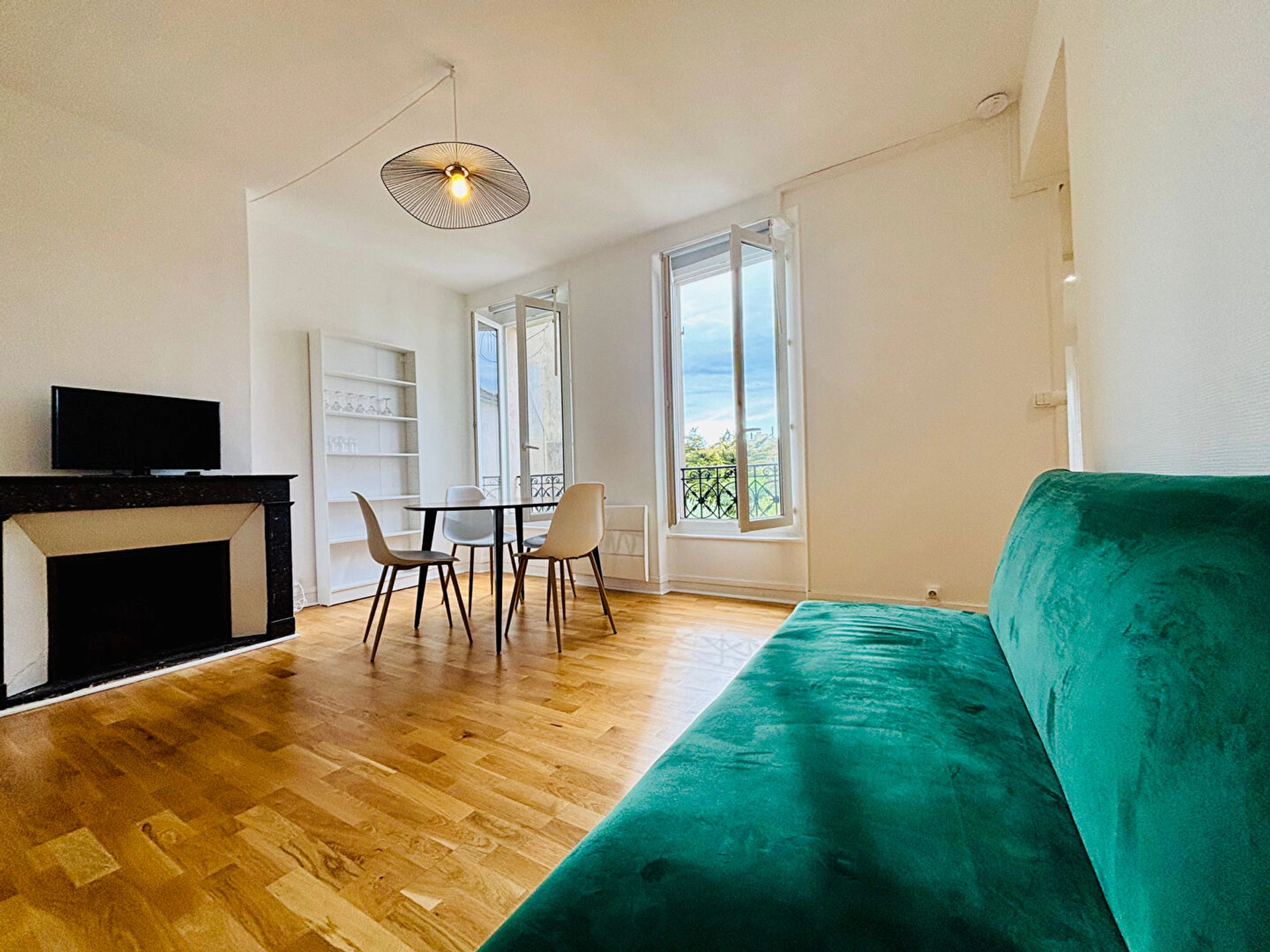 Saint-Germain-en-Laye - Rue St Pierre 4