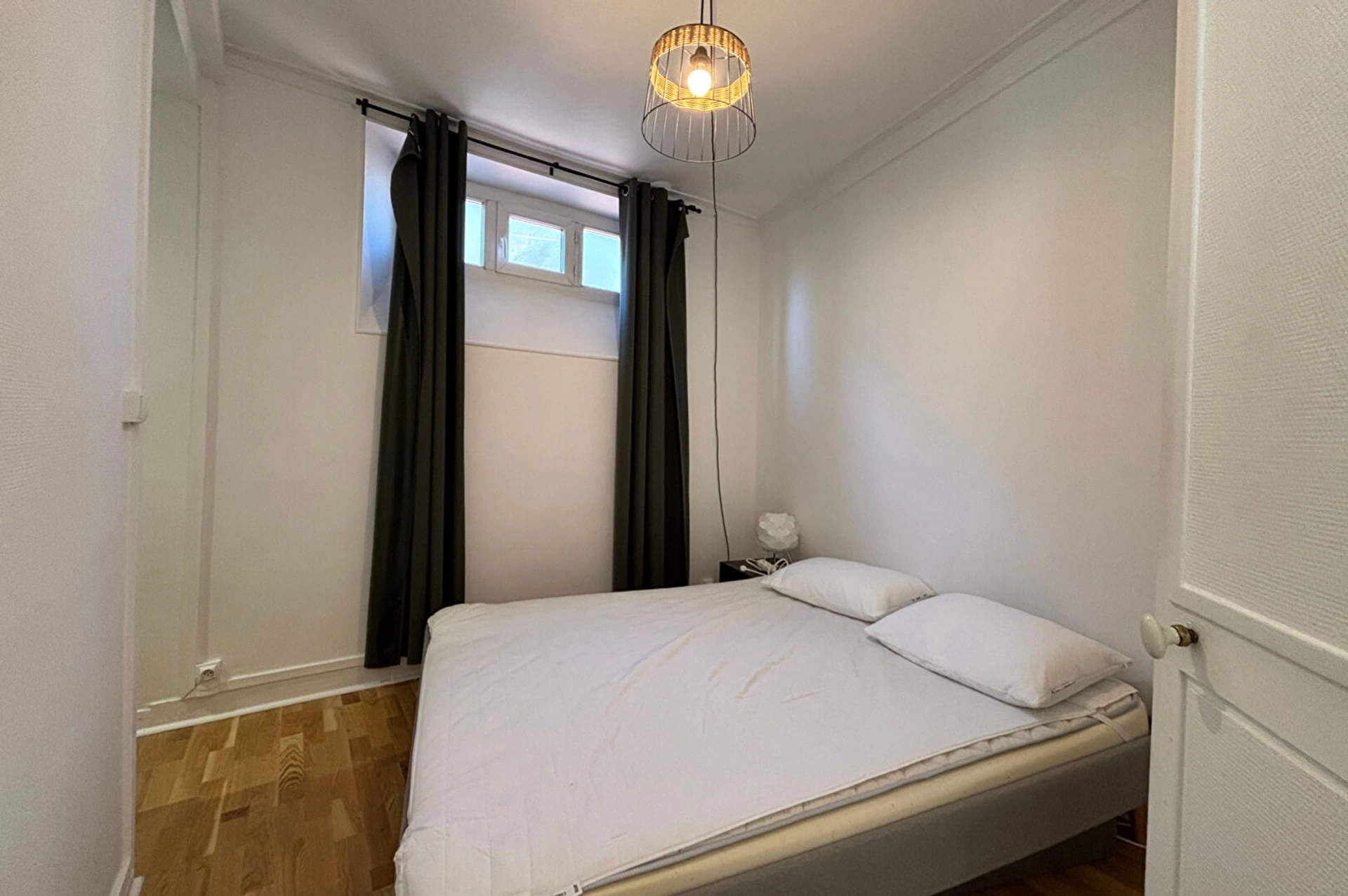 Saint-Germain-en-Laye - Rue St Pierre 4