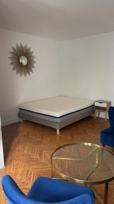 Grand studio meublé dans quartier sympa 3