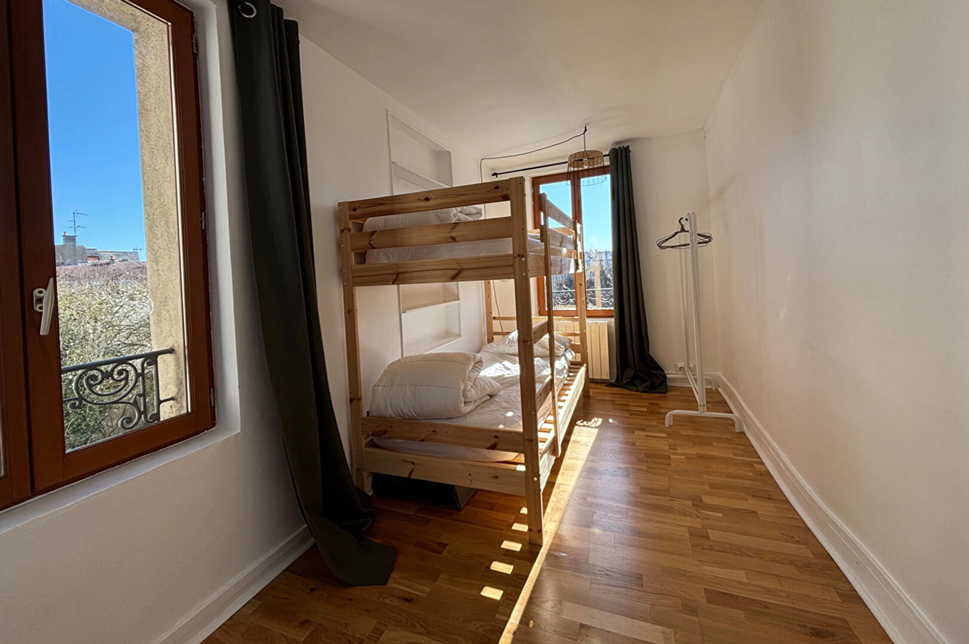Saint-Germain-en-Laye - Rue St Pierre 5