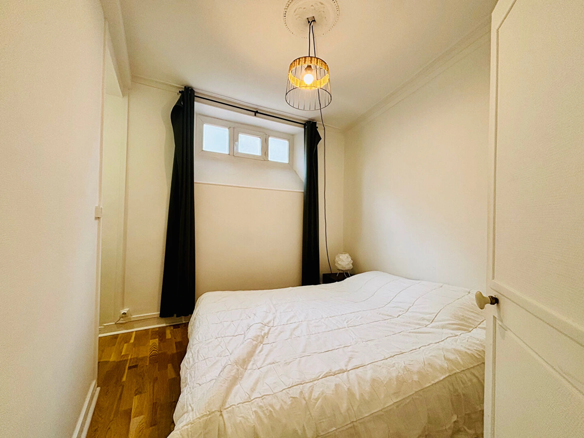 Saint-Germain-en-Laye - Rue St Pierre 11