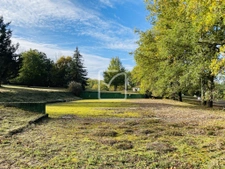 Propriété avec vaste demeure de 1200 m2, tennis, héliport au 7