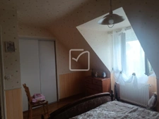 Propriété, piscine, 4 chambres, 2300 M2 de terrain à Guillie 12