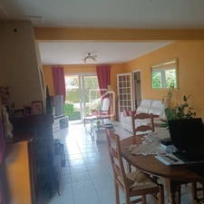 Propriété, piscine, 4 chambres, 2300 M2 de terrain à Guillie 7