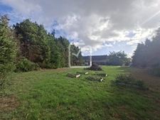 Longère 9 pièces, 6 chambres sur 3088 m2 de terrain clos. Sa 18