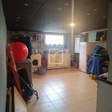 Propriété, piscine, 4 chambres, 2300 M2 de terrain à Guillie 15