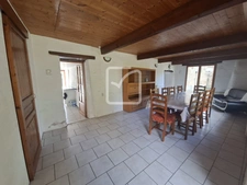 Longère 9 pièces, 6 chambres sur 3088 m2 de terrain clos. Sa 5
