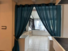 Batiment Commercial  avec terrasse,  Location possible 4