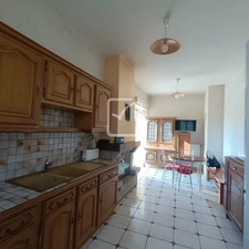 Maison en pierre, 3 chambres , jardin clos 1000 m2, garage,  3
