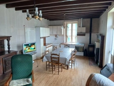 Maison en pierre de plain-pied proche Piégut-Pluviers (Périg