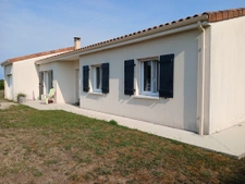 Maison de plain-pied avec terrain   À 15 min d'Angoulême et 