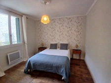 Charmante maison de village en pierre   volumes, cachet et v